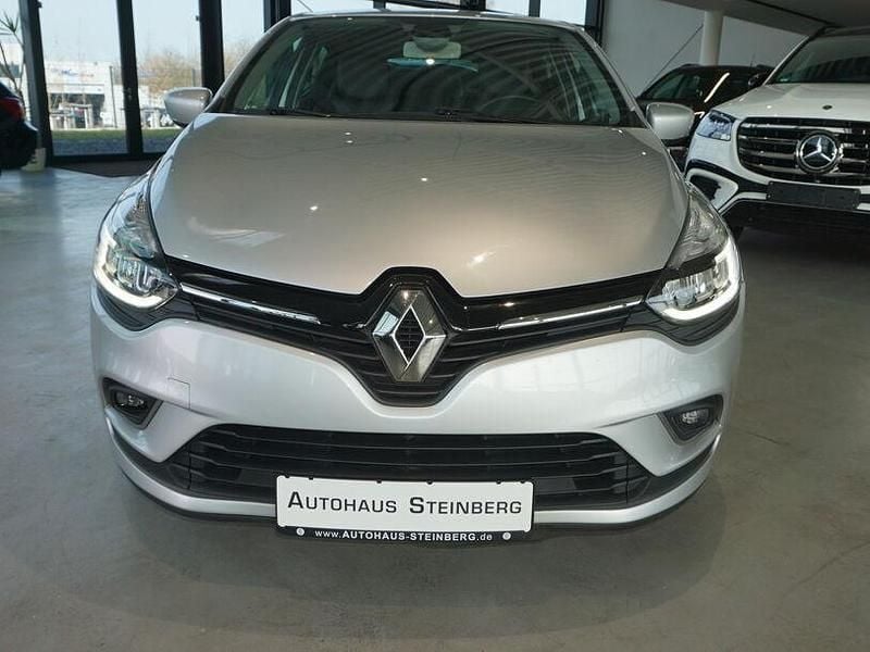 Gebraucht Renault Clio IV Intens 118 PS (86 kW) 2017 Silber Limousine