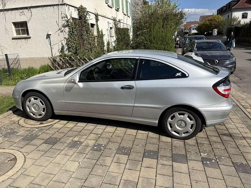 Usata Mercedes C180 143 CV (105 kW) 2004 Grigio Coupé