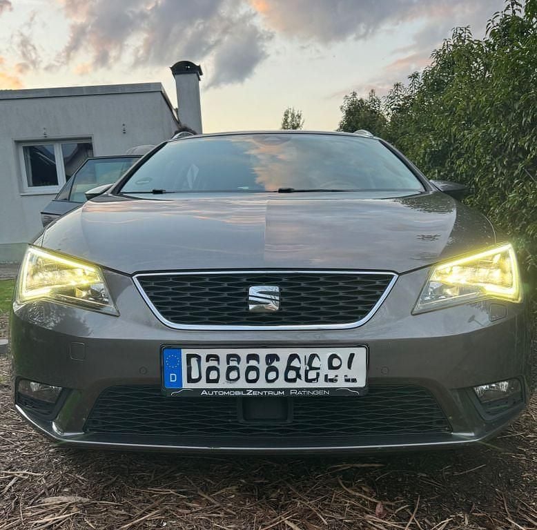 Second-hand Seat Leon ST Style 150 CP (110 kW) 2015 Gri Break