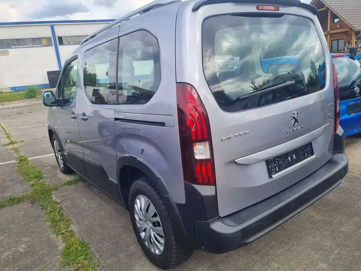 Gebraucht Peugeot Rifter Active 102 PS (75 kW) 2019 Lack grau Van / Kleinbus