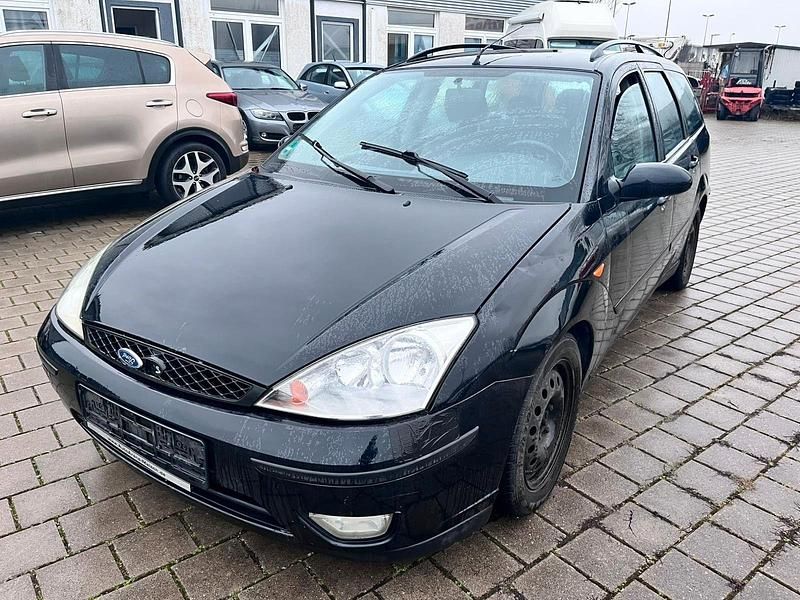 Schwarz Gebraucht 2004 Ford Focus Ambiente Kombi | 500 € (Superpreis) - Bild 1/4
