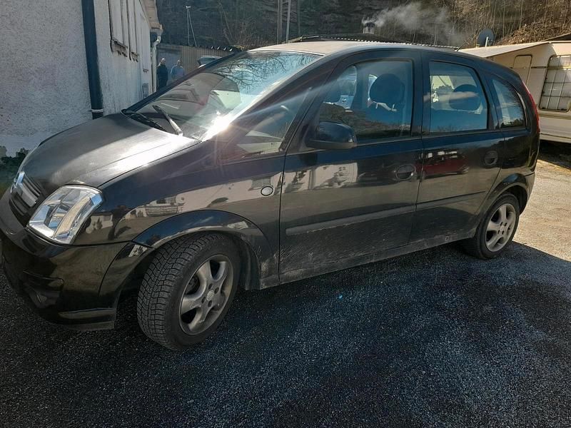 Gebraucht Opel Meriva 125 PS (91 kW) 2003 Schwarz Van / Kleinbus