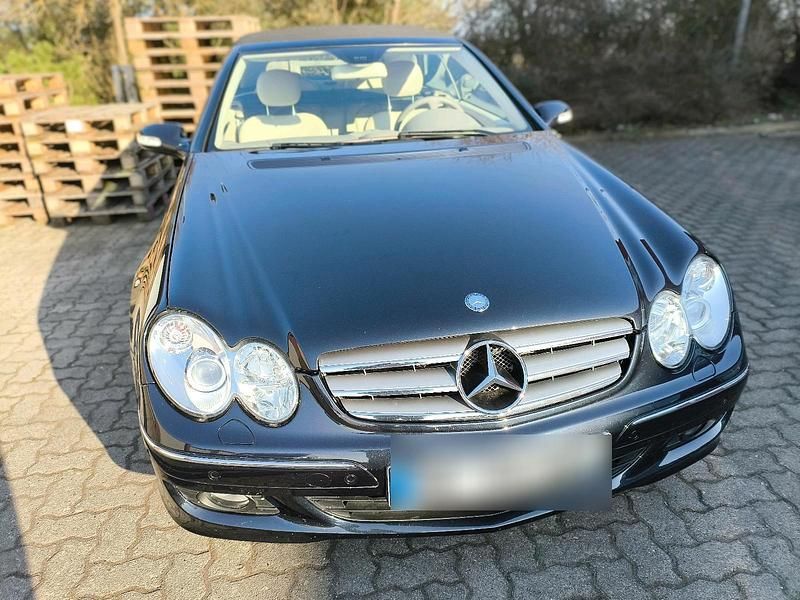 Gebraucht Mercedes CLK280 Elegance 231 PS (169 kW) 2009 Blau Cabrio