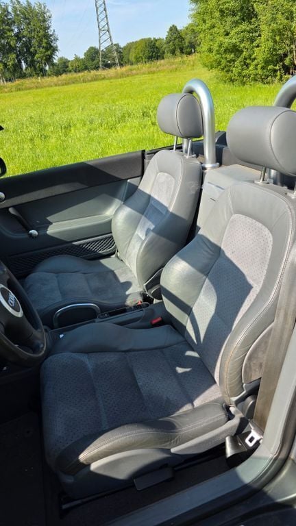Grau Gebraucht 2002 Audi TT Roadster Sport Cabrio | 5.100 € (Superpreis) - Bild 1/4