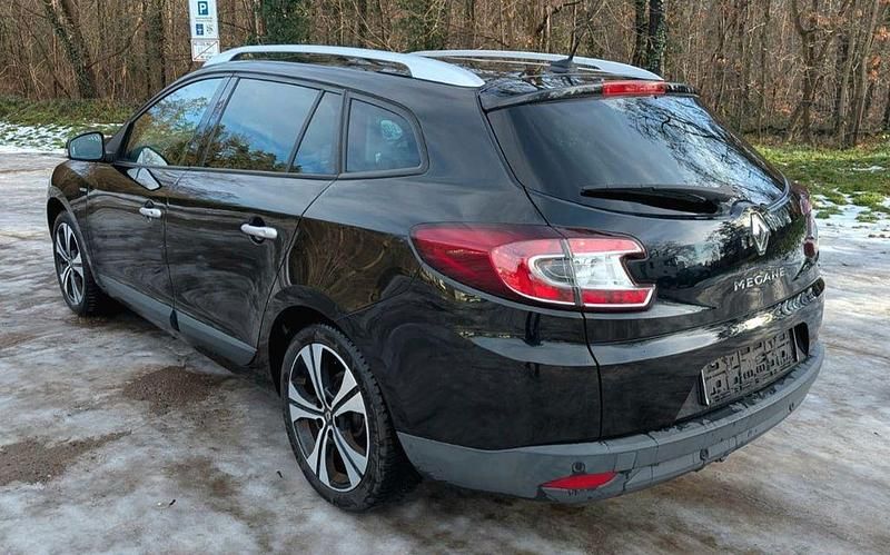 Gebraucht Renault Mégane III Bose Edition 110 PS (80 kW) 2012 Schwarz Limousine