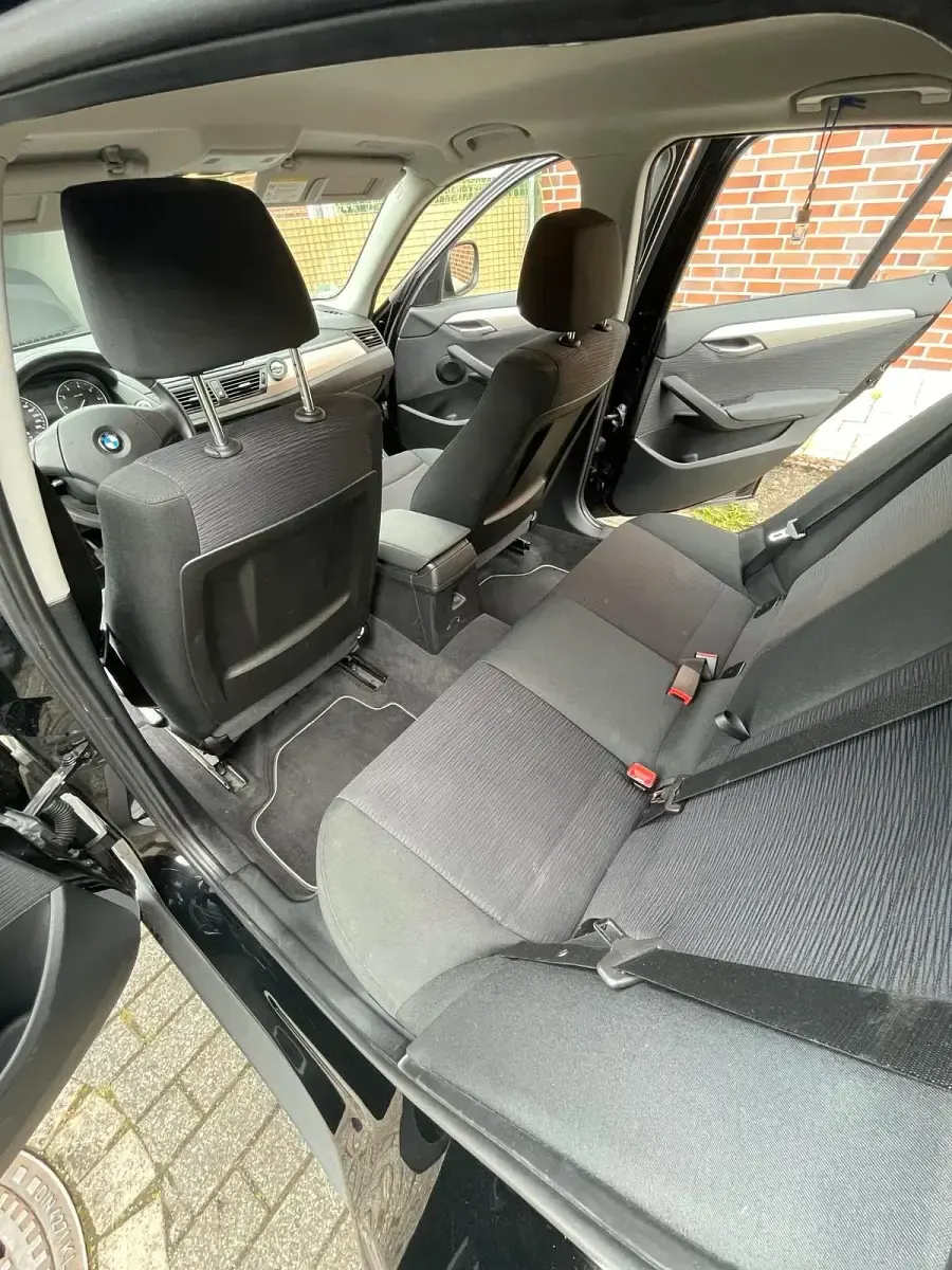 Gebraucht BMW X1 150 PS (110 kW) 2011 Schwarz SUV