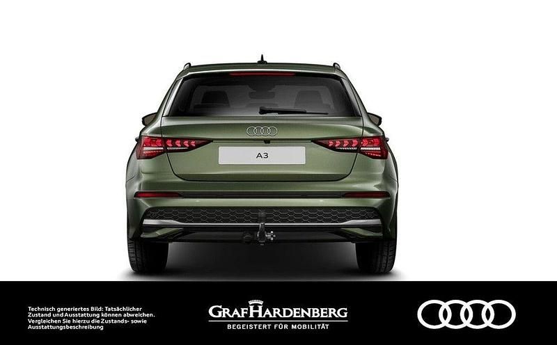 Gebraucht Audi A3 Advanced 116 PS (85 kW) 2025 Distriktgrün metallic Limousine