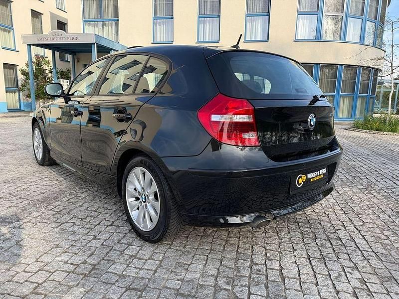 Gebraucht BMW 120 Advantage 177 PS (130 kW) 2010 Schwarz Kleinwagen