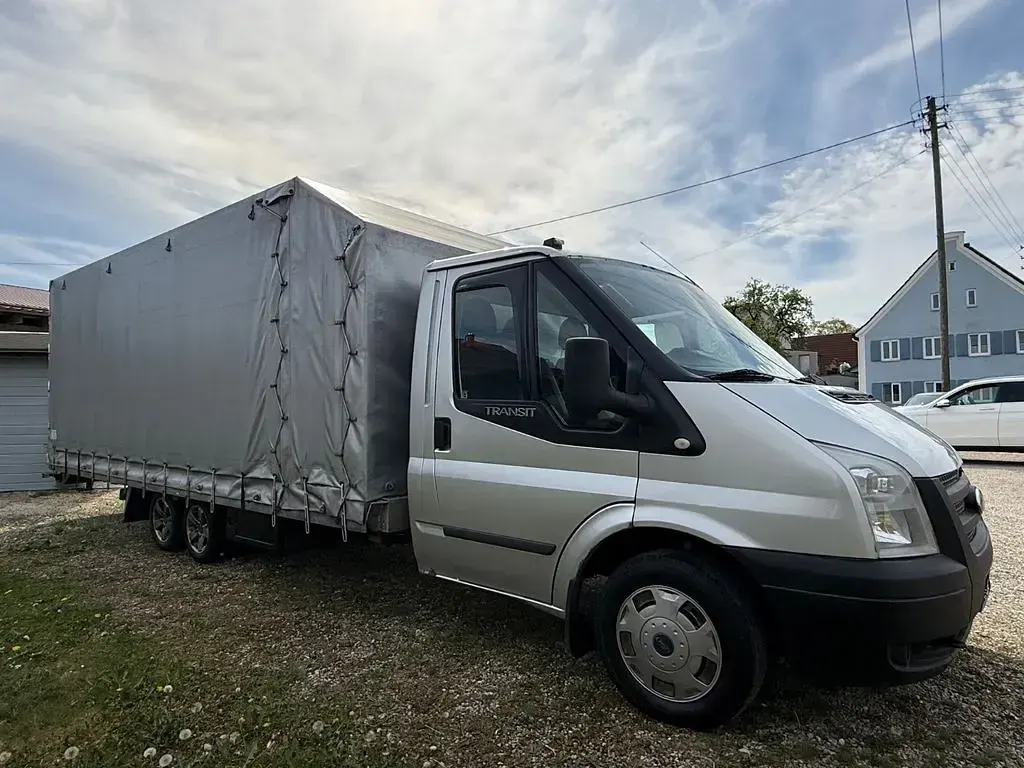 Gebraucht Ford Transit 140 PS (102 kW) 2013 Silber