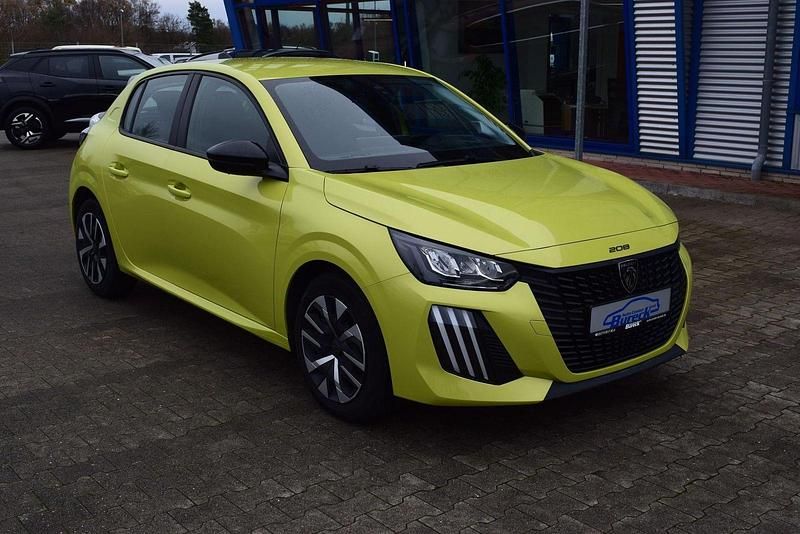 Gelb Gebraucht 2024 Peugeot 208 Active Kleinwagen | 14.979 € (Guter Preis) - Bild 1/4