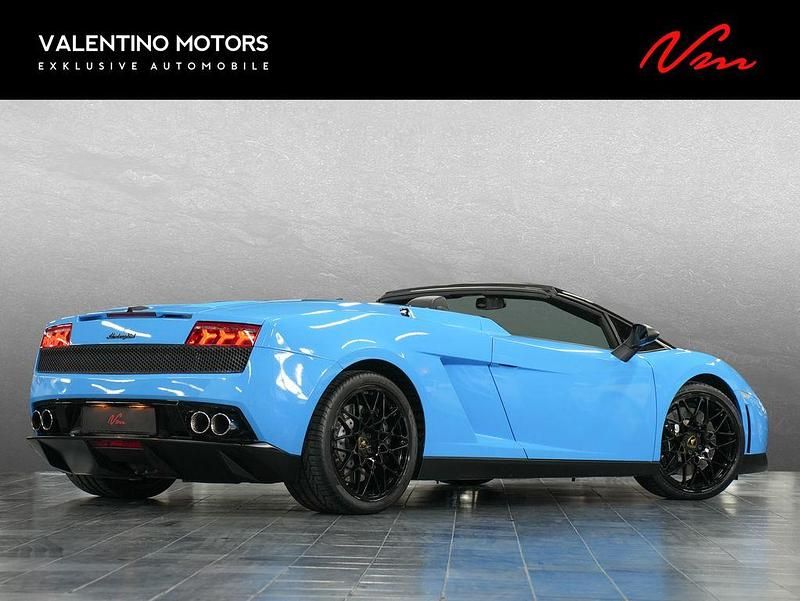 Gebraucht Lamborghini Gallardo 560 PS (411 kW) 2009 Bianco monocerus (hellblau fol Cabrio