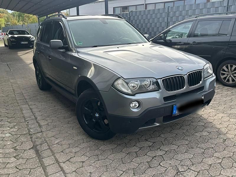 Grau Gebraucht 2009 BMW X3 SUV | 7.800 € (Teuer) - Bild 1/4