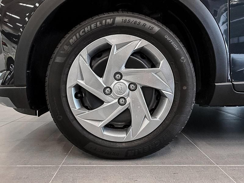 Neu Hyundai Bayon Select 99 PS (72 kW) 2025 Aurora grey / met SUV