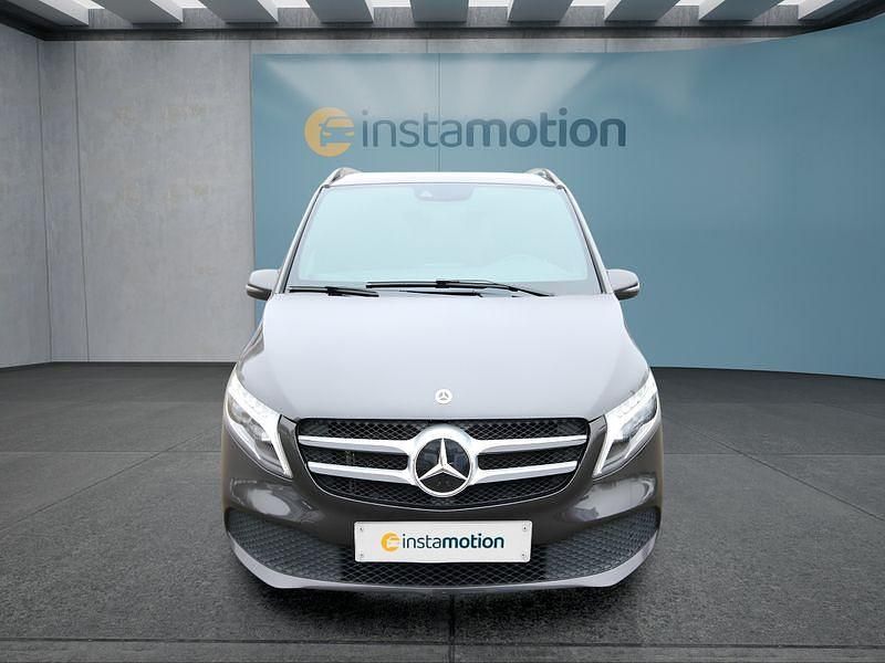 Gebraucht Mercedes V220 163 PS (119 kW) 2020 Grau Van / Kleinbus