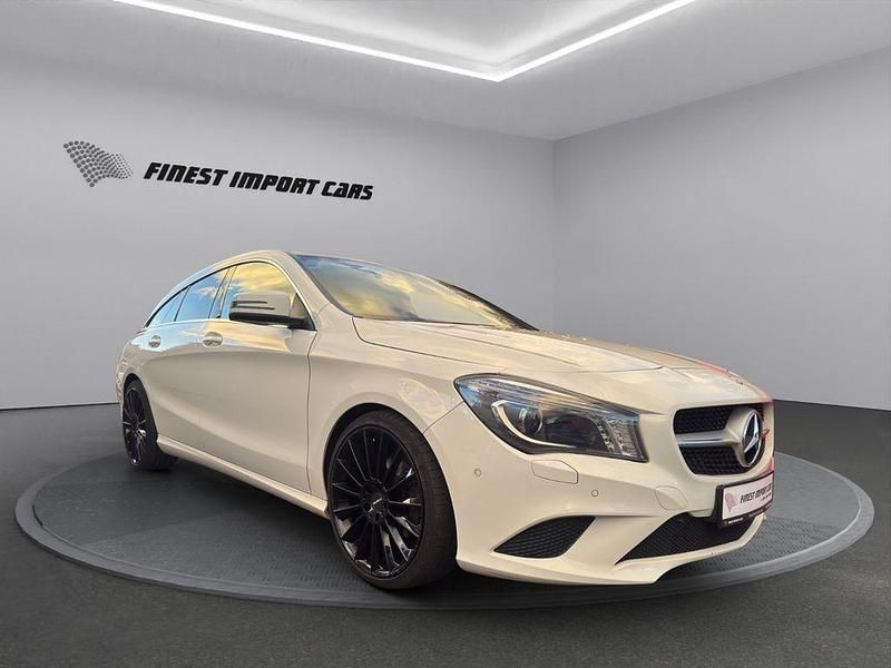 Gebraucht Mercedes CLA220 177 PS (130 kW) 2015 Weiß Limousine