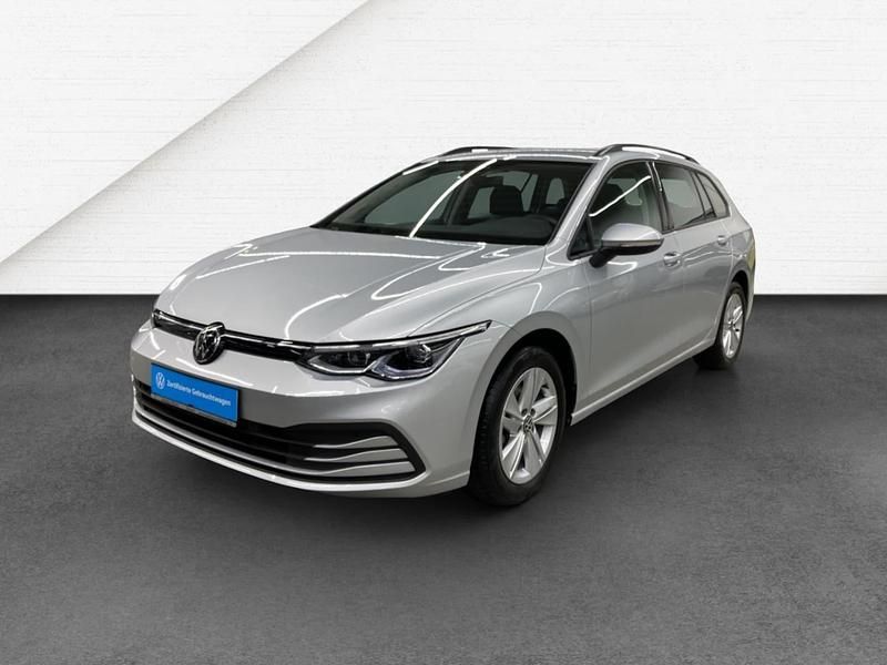 Gebraucht VW Golf VIII Life 131 PS (96 kW) 2023 Silber Kombi