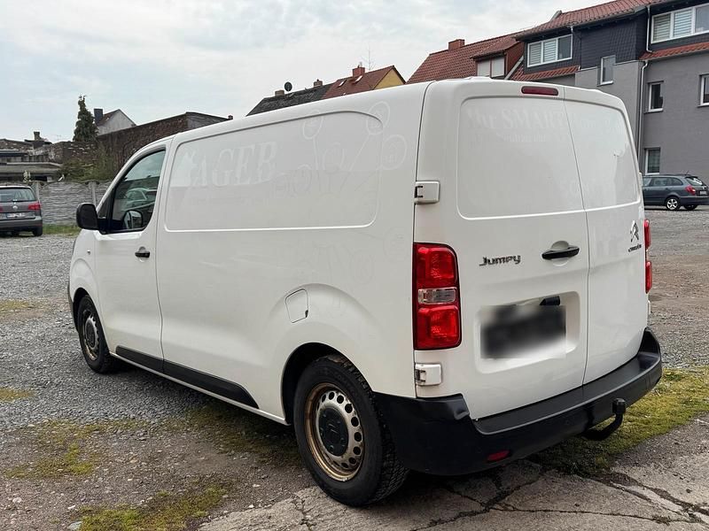 Second-hand Citroën Jumpy 115 CP (84 kW) 2018 Alb Monovolum