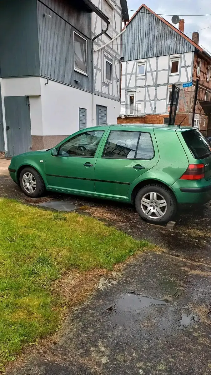 Gebraucht VW Golf IV 75 PS (55 kW) 2003 Grün Limousine