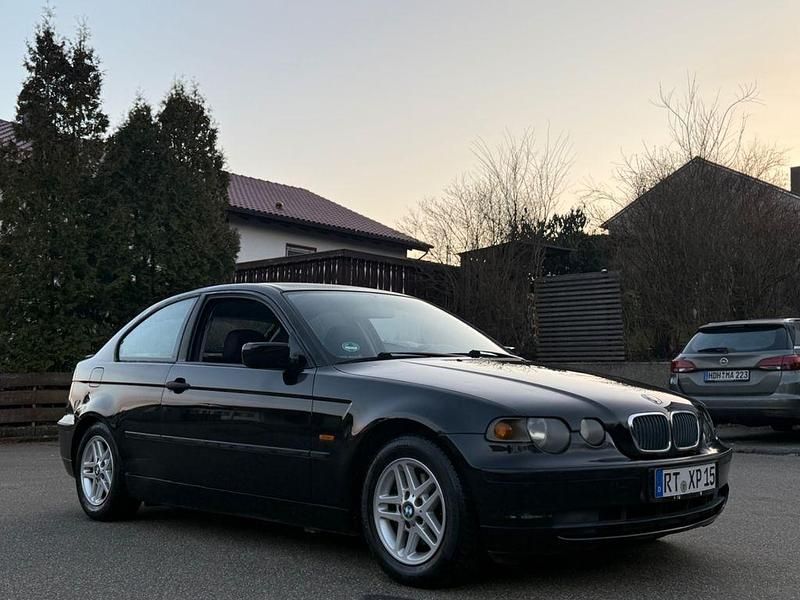 Gebraucht BMW 316 116 PS (85 kW) 2004 Schwarz Kleinwagen
