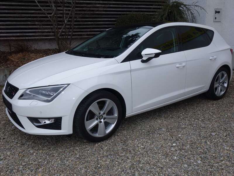 "candy" weiss Gebraucht 2015 Seat Leon FR Kleinwagen | 10.900 € (Fairer Preis) - Bild 1/4
