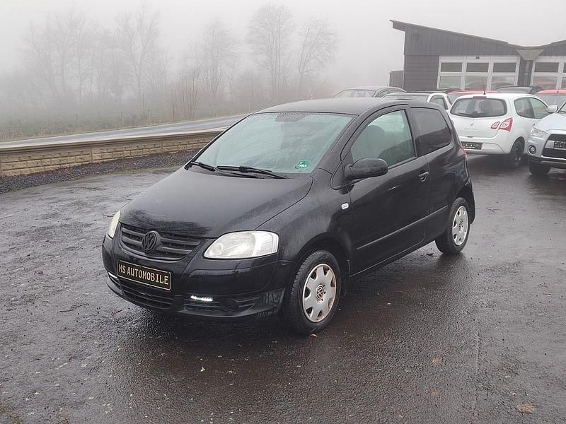 Schwarz Gebraucht 2007 VW Fox Basis Kleinwagen | 2.495 € (Fairer Preis) - Bild 1/4