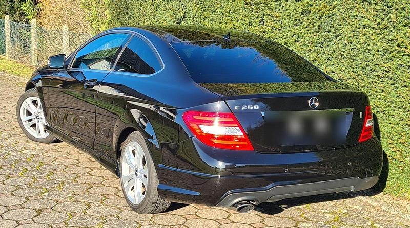Gebraucht Mercedes C250 AMG line 204 PS (150 kW) 2013 Schwarz Coupé