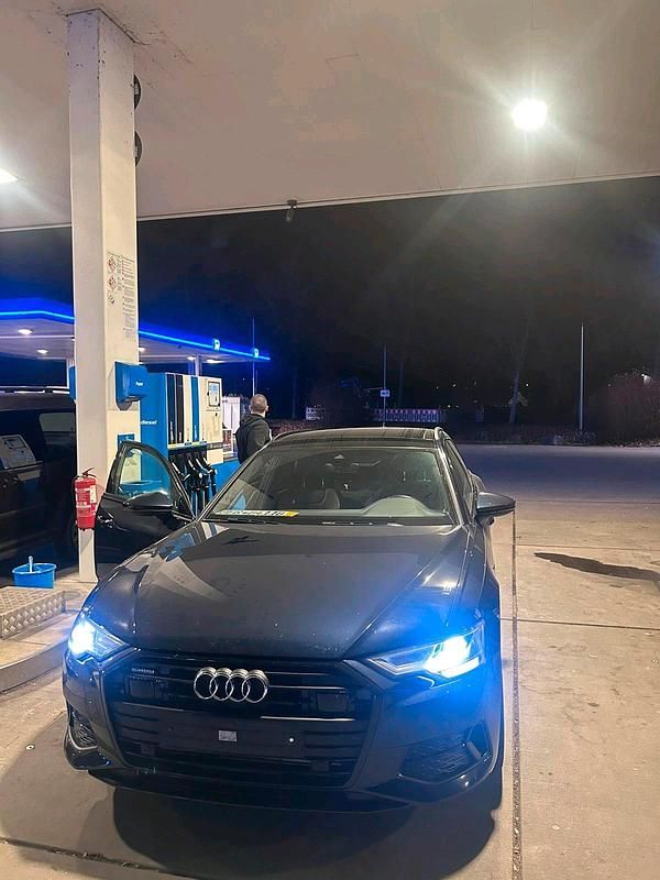 Gebraucht Audi A6 231 PS (169 kW) 2019 Blau Kombi