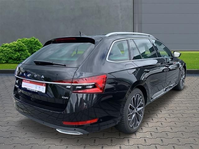 Gebraucht Skoda Superb LAURIN & KLEMENT 200 PS (147 kW) 2023 Schwarz Kombi