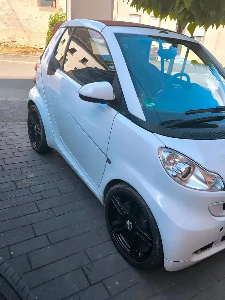 Gebraucht Smart ForTwo Cabrio Passion 71 PS (52 kW) 2011 Weiß Cabrio