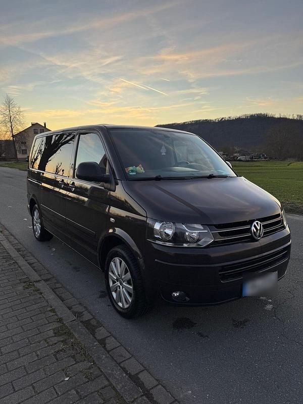 Second-hand VW T5 103 CP (75 kW) 2011 Maro Van
