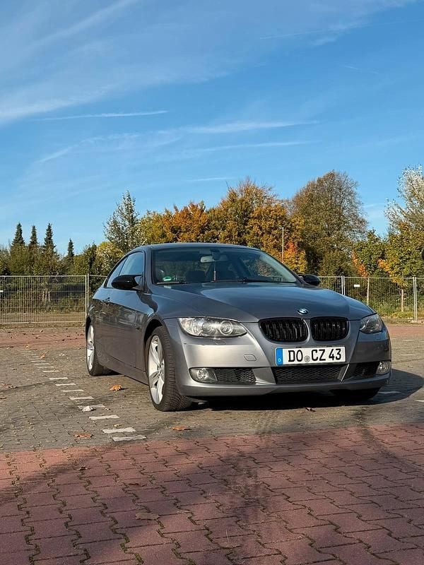 Gebraucht BMW 320 Shadowline 170 PS (125 kW) 2007 Grau Coupé
