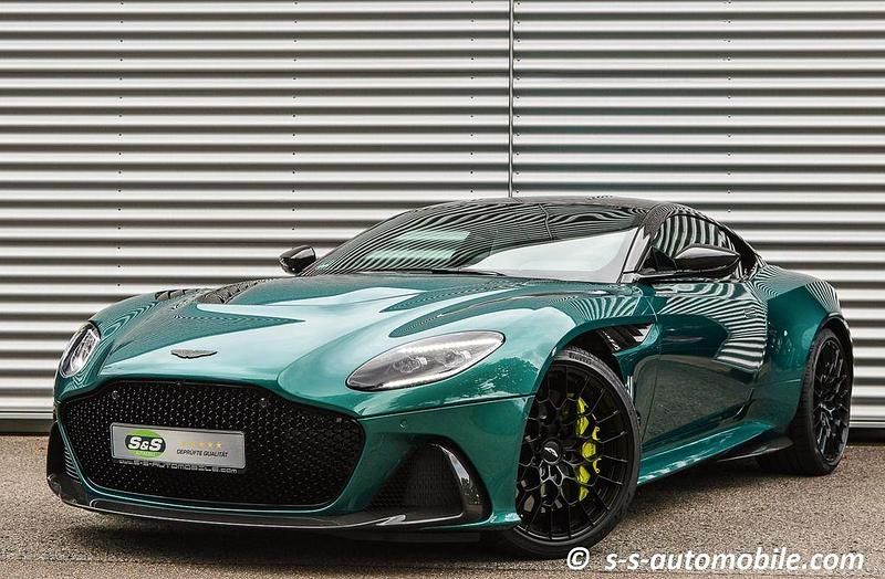 Gebraucht Aston Martin DBS 770 PS (566 kW) 2024 Aston martin racing green Coupé