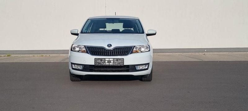 Gebraucht Skoda Rapid Cool Edition 90 PS (66 kW) 2016 Weiß Kleinwagen