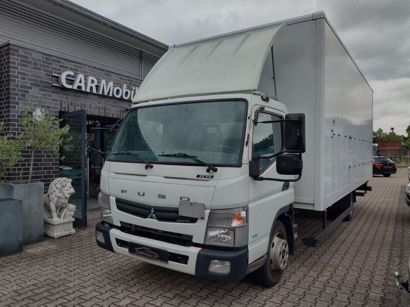Weiss (metallic) Gebraucht 2015 Mitsubishi Canter Van | 20.700 € - Bild 1/4