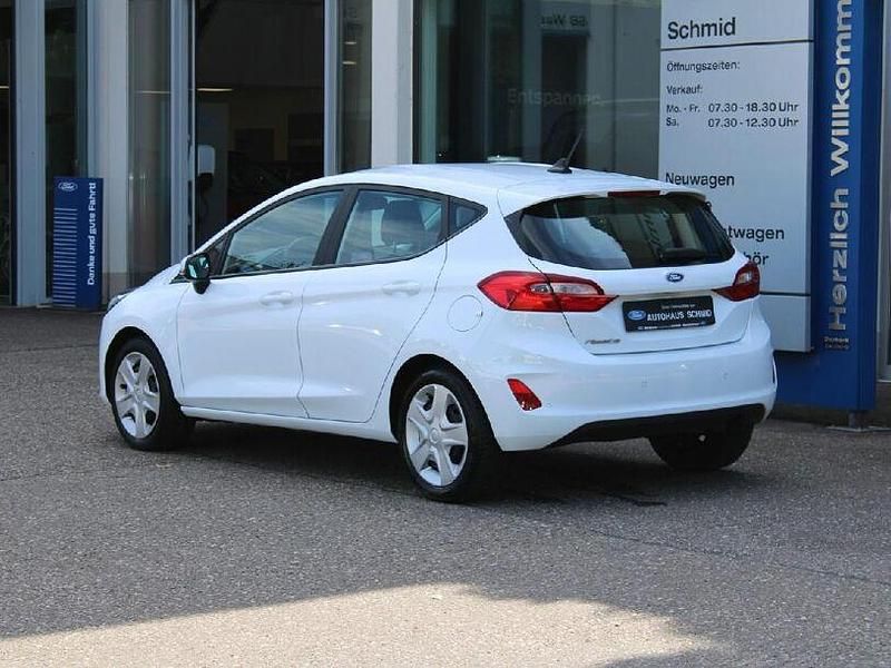 Gebraucht Ford Fiesta Cool & Connect 75 PS (55 kW) 2020 Weiß Kleinwagen