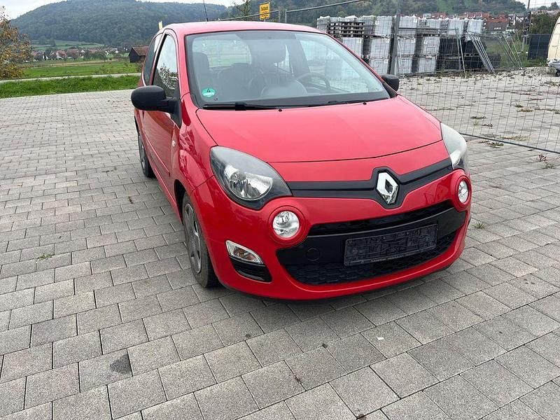 Rot Gebraucht 2012 Renault Twingo Dynamique Kleinwagen | 1.990 € (Guter Preis) - Bild 1/4