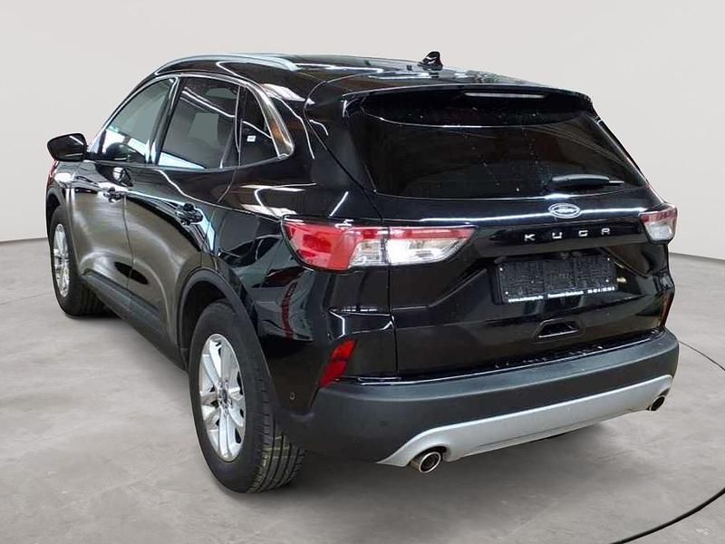 Gebraucht Ford Kuga Titanium 120 PS (88 kW) 2023 Agate black metallic SUV