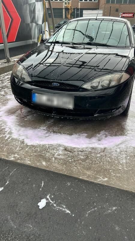 Schwarz Gebraucht 2000 Ford Cougar Coupé | 2.400 € (Fairer Preis) - Bild 1/4