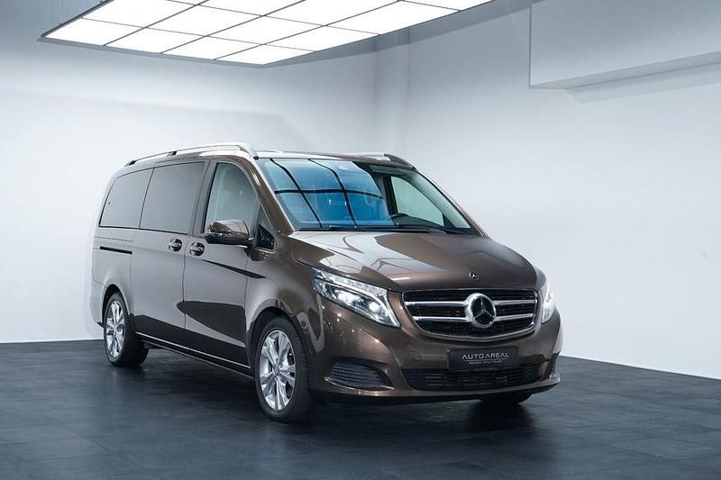 Gebraucht Mercedes V250 Edition 190 PS (139 kW) 2017 Braun Van / Kleinbus