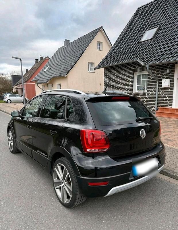 Gebraucht VW Polo Cross 70 PS (51 kW) 2011 Schwarz Kleinwagen