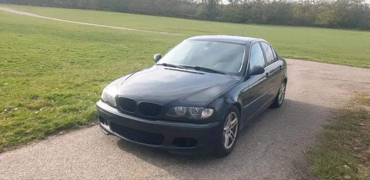 Gebraucht BMW 325 192 PS (141 kW) 2001 Schwarz Limousine
