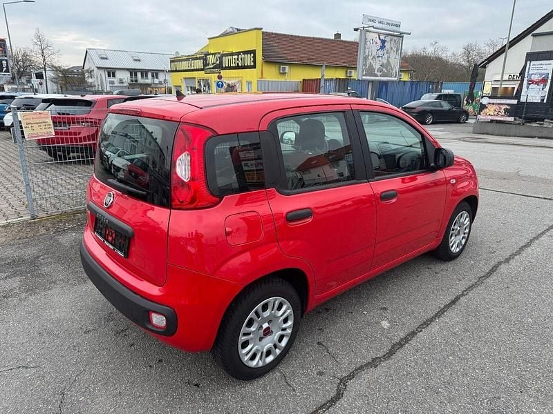 Gebraucht Fiat Panda Easy 69 PS (50 kW) 2018 Rot Kleinwagen