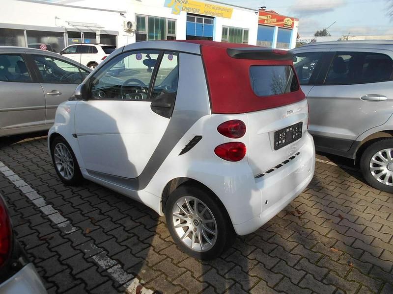Gebraucht Smart ForTwo Cabrio 71 PS (52 kW) 2012 Weiß Cabrio
