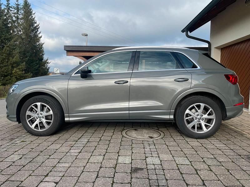 Gebraucht Audi Q3 Advanced 190 PS (139 kW) 2020 Grau SUV