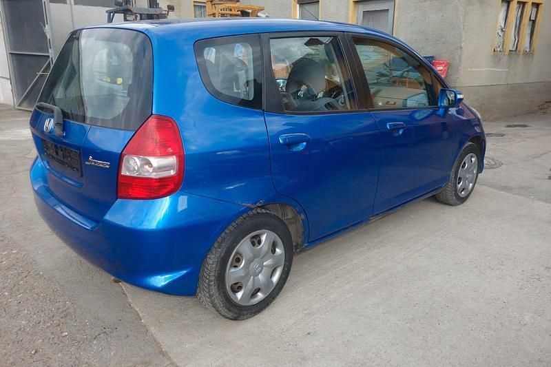 Gebraucht Honda Jazz 83 PS (61 kW) 2006 Blau Kleinwagen