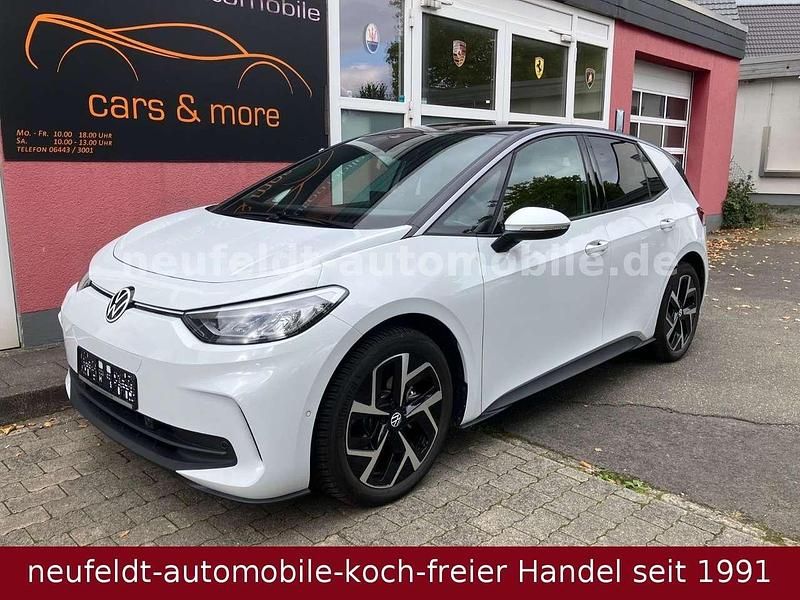 Gletscherweiss Gebraucht 2024 VW ID.3 Pro Kleinwagen | 29.190 € (Superpreis) - Bild 1/4