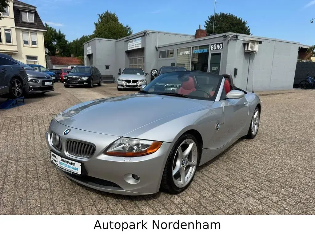 Gebraucht BMW Z4 Sport Line 231 PS (169 kW) 2004 Silber Cabrio