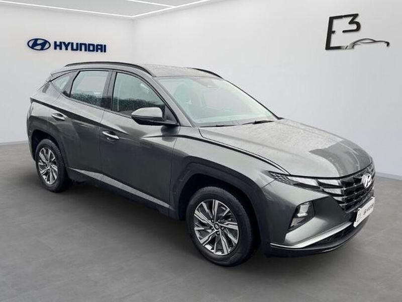 Gebraucht Hyundai Tucson Select 150 PS (110 kW) 2022 Amazon grey / met SUV