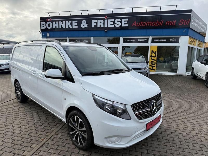 Weiß Gebraucht 2020 Mercedes Vito Van / Kleinbus | 23.899 € (Superpreis) - Bild 1/4