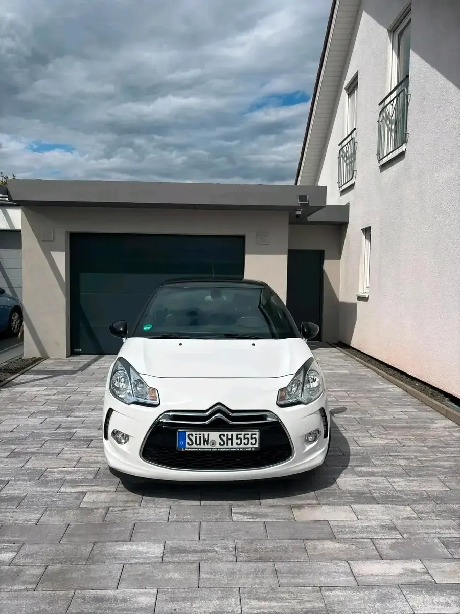 Gebraucht Citroën DS3 82 PS (60 kW) 2014 Weiß Kleinwagen